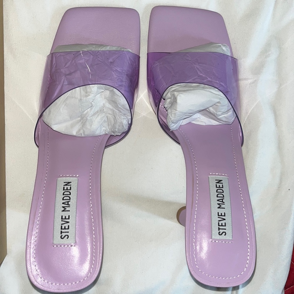 BNIB Steve Madden Sandal